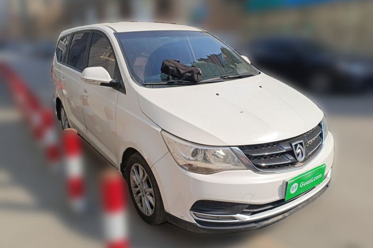 Used Baojun 730 2016 Revised 1.5L Manual Standard Version 7 Seats China V Emission Standard
