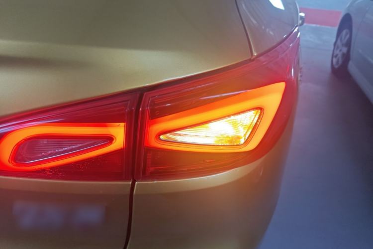 Used GAC Trumpchi GS3 2017 200T Automatic Luxury Edition Right Rear Taillight