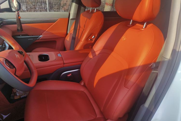 Used Dongfeng eπ eπ008 2024 210Max Range-Extended Version 6 Seats
