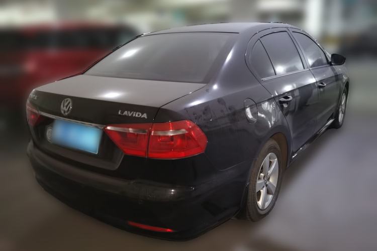 Used Volkswagen Lavida 2013 Revised Classic 1.6L Manual Fashion Edition
