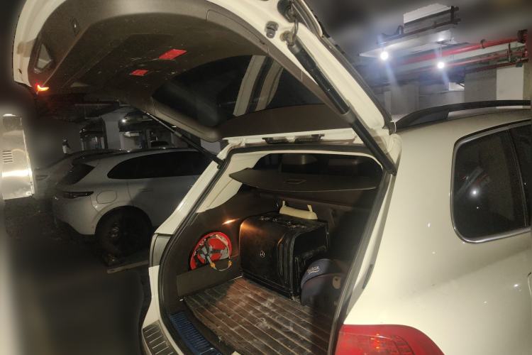 Used Volkswagen Touareg 2017 3.0 TSI Touareg Model Trunk