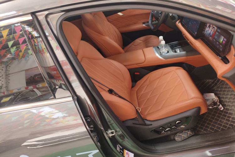 Used CHANGAN CS75 PLUS 2025 4th Generation 1.5T New Blue Whale Smart Luxury Edition Right Front Seat