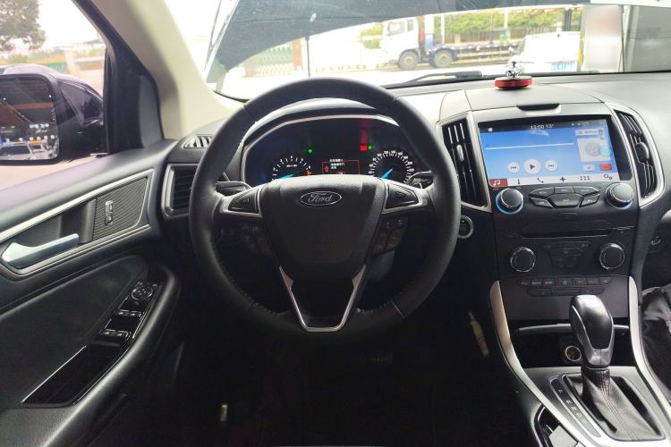 Used Ford Edge 2018 Facelifted EcoBoost 245 Two-Wheel-Drive Platinum Edition 5 Seats China V Emission Standard
