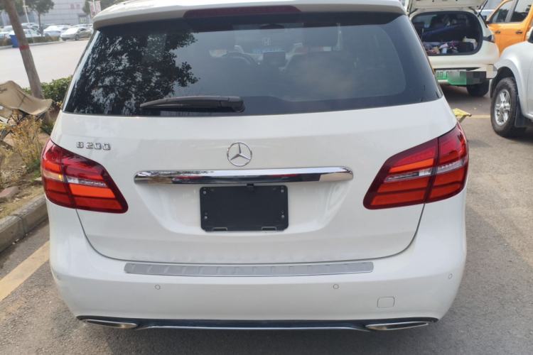 Used Mercedes-Benz B-Class 2015 B 200 Fashion Model