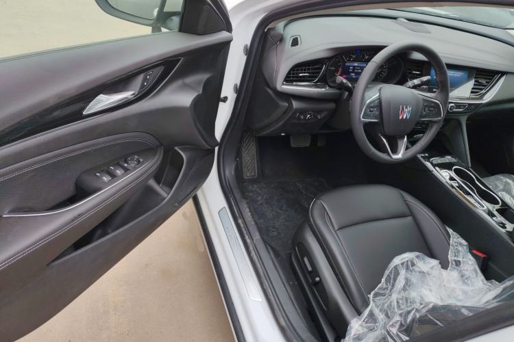 Used Buick Regal 2024 25T Deluxe Edition