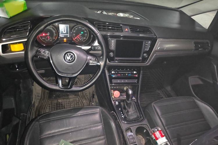 Used Volkswagen Touran 2021 Volkswagen Touran L 280TSI DSG Boundary Edition 7-Seater