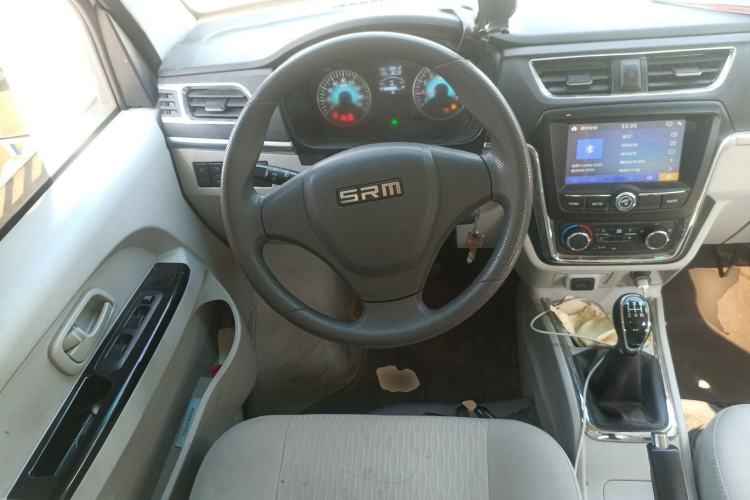 Used Jinbei New Hiace X30L CNG 2023 70L CNG Wealth Edition 6/7-seater Bus Non-Air-Conditioned Model SWCC15M