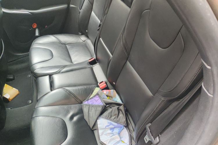 Used Volvo V40 2016 T3 Zhiyi Edition
