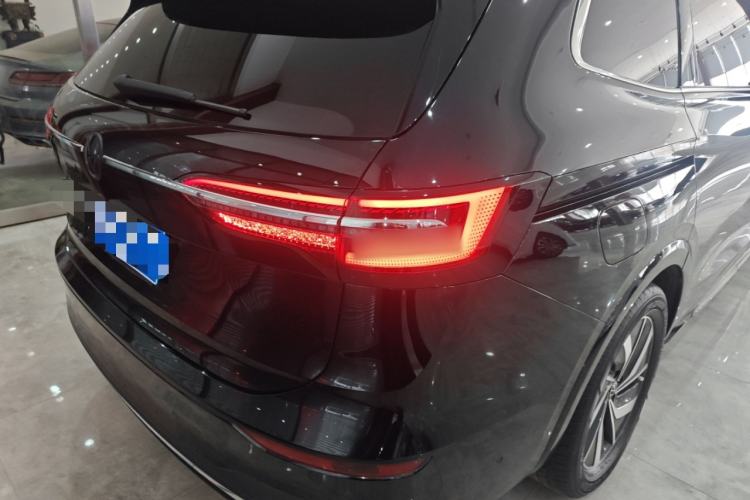 Used Volkswagen Viloran 2022 380TSI Luxury Edition Right Rear Taillight