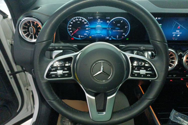 Used Mercedes-Benz GLB 2023 GLB 220 Sport Edition Steering Wheel