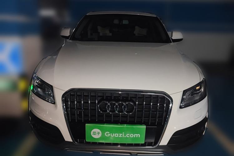 Used Audi Q5 2017 Plus 40 TFSI Technology Model
