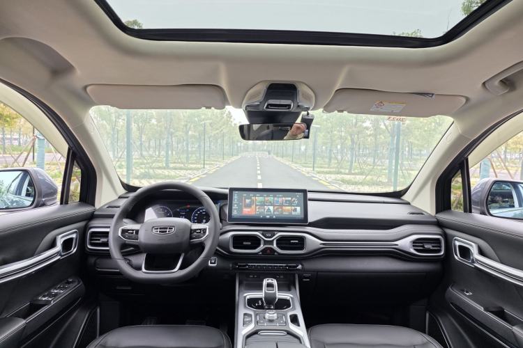 Used Geely Auto Haoyue 2020 1.8TD DCT Luxury Model 5 Seats Interior 8