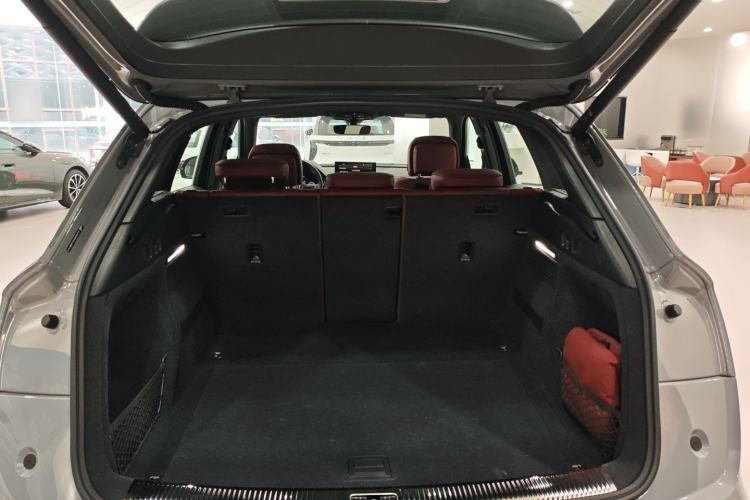 Used Audi Q5L 2025 quattro 45th Anniversary Edition 40 TFSI Luxury Dynamic Model
