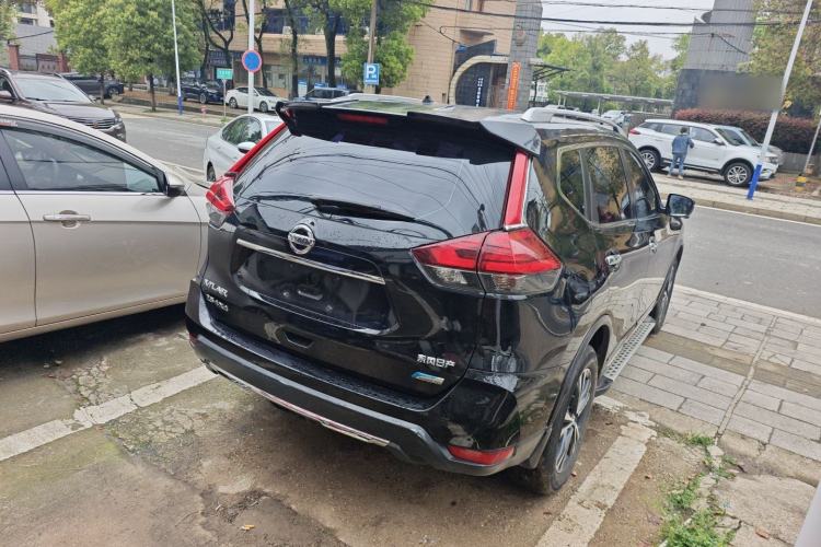 Used Nissan X-Trail 2017 2.5L CVT Luxury Edition 4WD Rear Right 45 Deg
