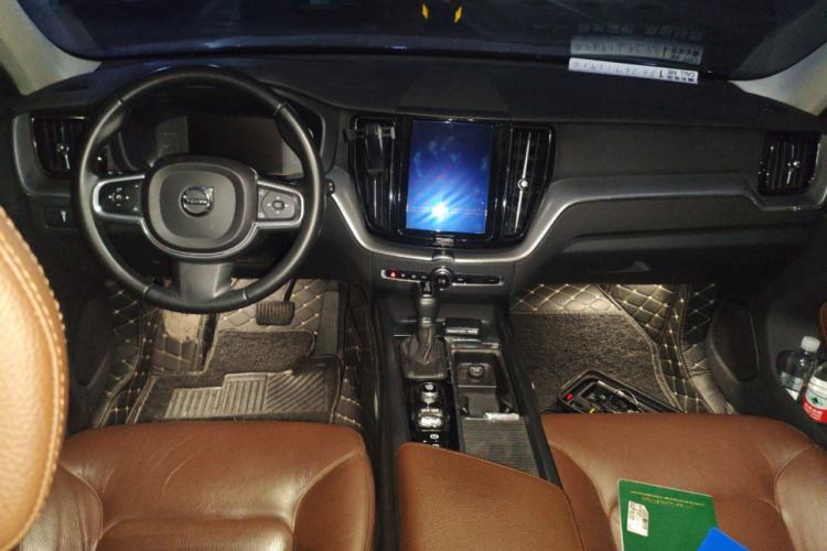 Used Volvo XC60 2018 T5 4x4 Zhiyi Edition