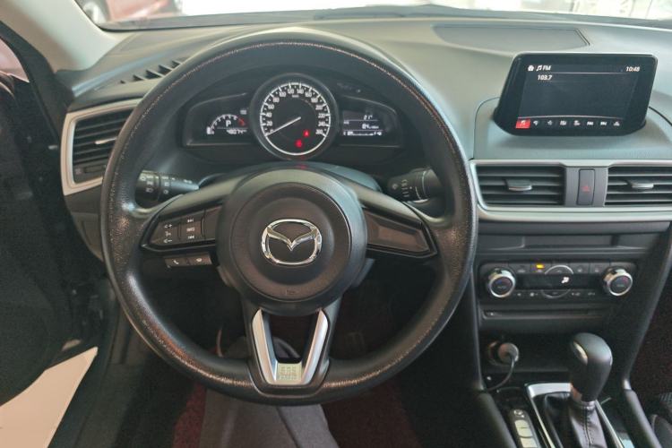 Used Mazda 3 Axela 2017 Sedan 1.5L Automatic Luxury Model Emission Standard China V Steering Wheel