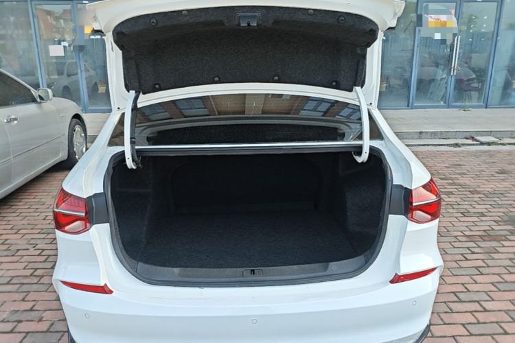 Used Chevrolet Monza 2019 RS 330T Automatic Comfort Edition China VI Standard