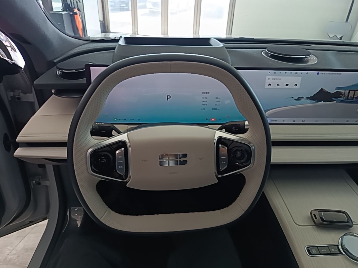 Geely Galaxy E8 2024 550 km Range Rear-Drive MAX — снимка 13
