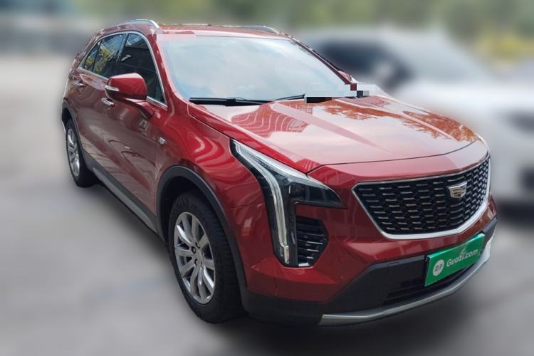 Used Cadillac XT4 2021 28T Two-Wheel Drive Leading Version Front Right 45 Deg