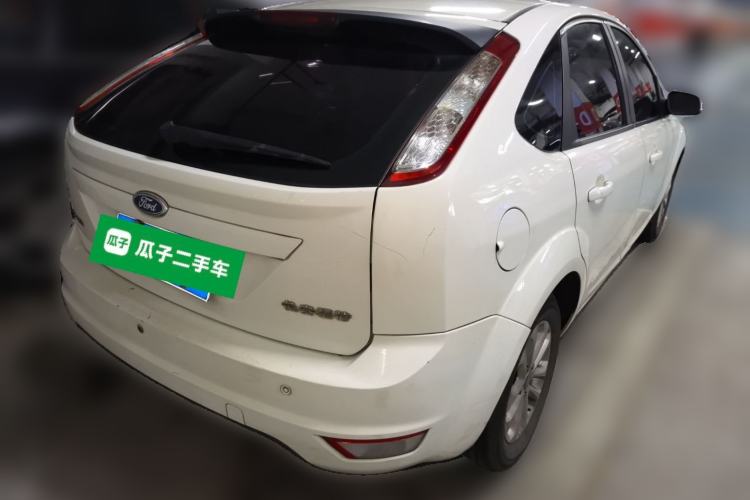 Used Ford Focus 2013 Hatchback Classic 1.8L Automatic Base Model Rear Right 45 Deg