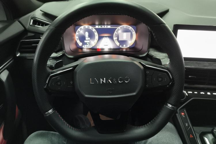 Used Lynk & Co 06 2021 1.5T Shero Pink Special Edition