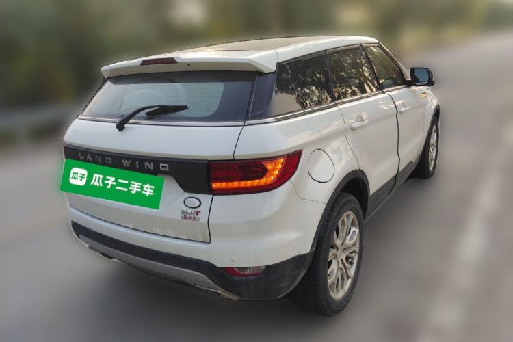 Used Land X7 2015 2.0T Panoramic Prestige Edition Rear Right 45 Deg