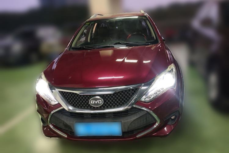Used BYD Tang New Energy 2015 2.0T Four-Wheel-Drive Flagship Model Front