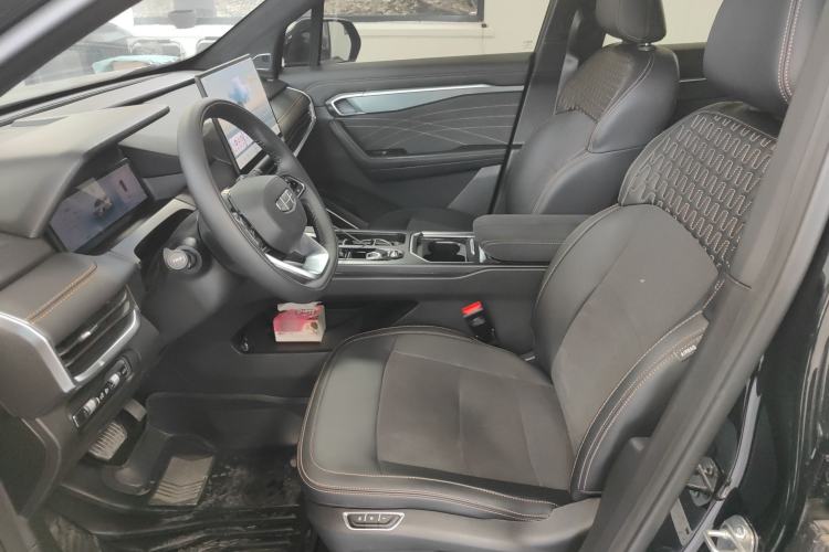 Used Geely Auto Haoyue L 2025 2.0T DCT Luxury Edition
