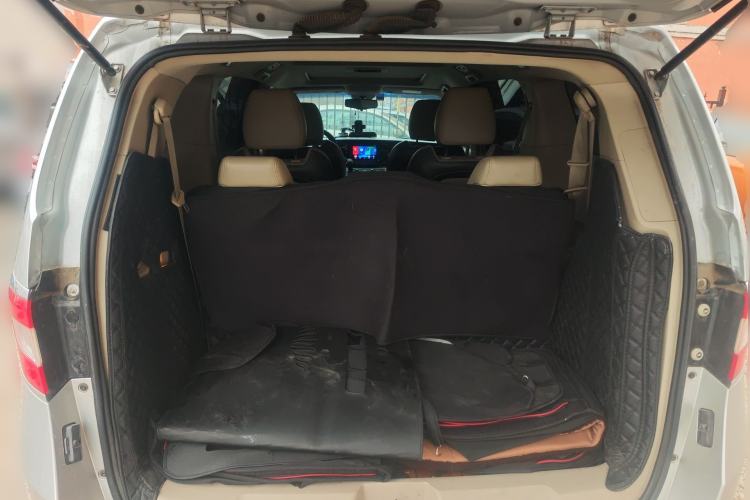 Used Buick GL8 2011 2.4L LT Luxury Business Executive Edition Trunk