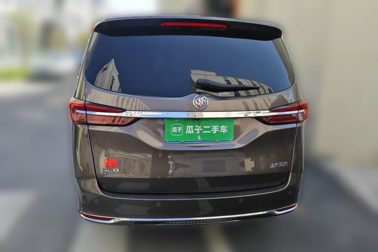 Used Buick GL8 2023 Facelifted Land Cruiser Executive Luxury Version Rear