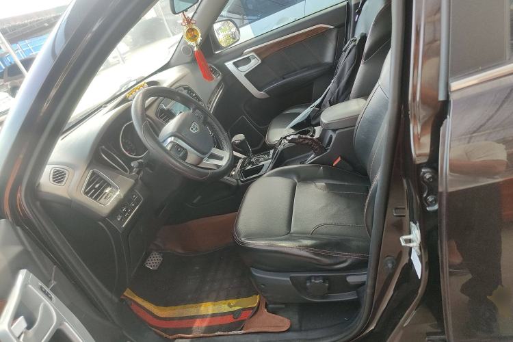 Used Geely Auto GX7 2015 Sports Edition 2.0L Automatic Luxury Upgrade Version China V Standard
