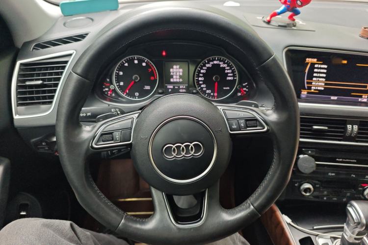 Used Audi Q5 2016 40 TFSI Comfort Model
