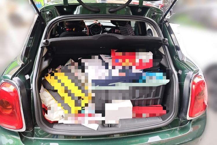 Used MINI 2017 1.5T COOPER Ice Blue Limited Edition Five-Door Version Trunk