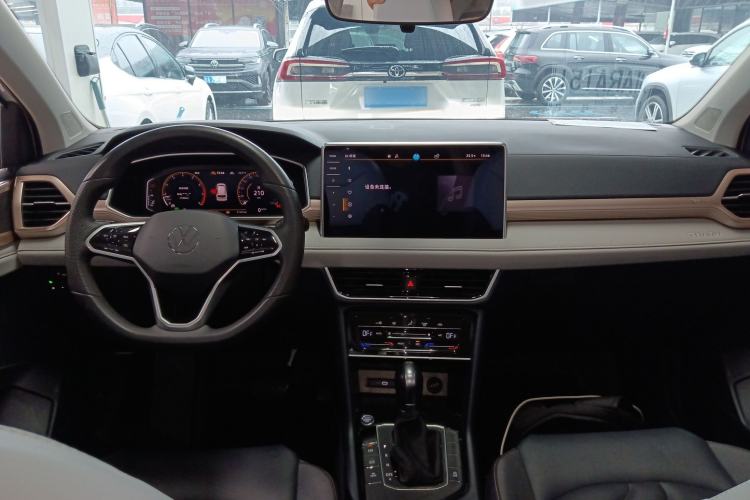 Used Volkswagen Tharu 2023 300TSI Two-Wheel-Drive Full Moon Edition