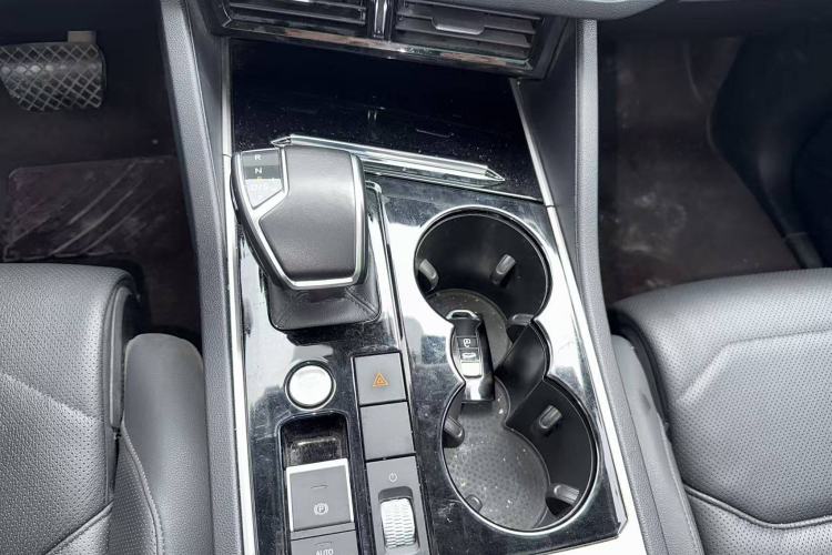 Used Volkswagen Touareg New Energy 2021 eHybrid
