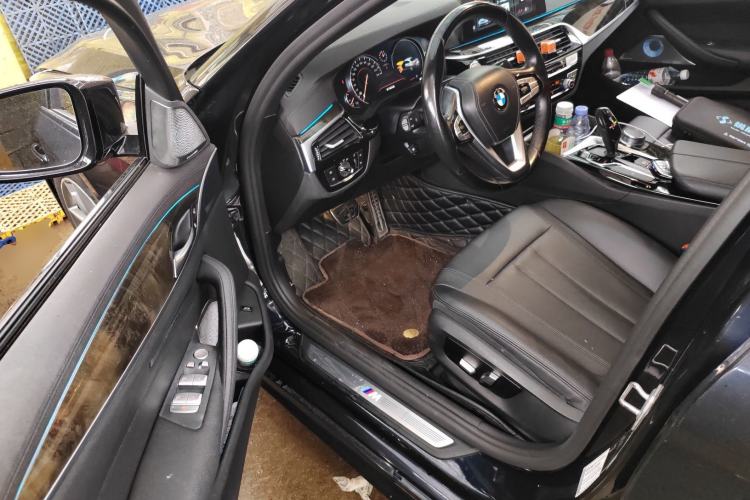 Used BMW 5 Series 2018 525Li M Sport Package Driver Seat