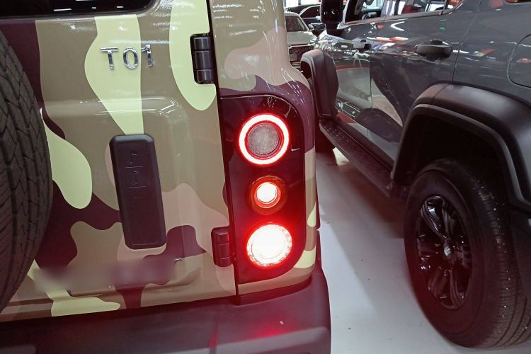 Used 212 T01 2024 2.0T Explorer