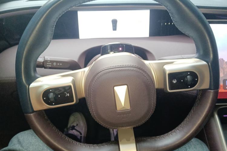 Used Avatr 11 2023 Long-Range Single-Motor Version 5 Seats
