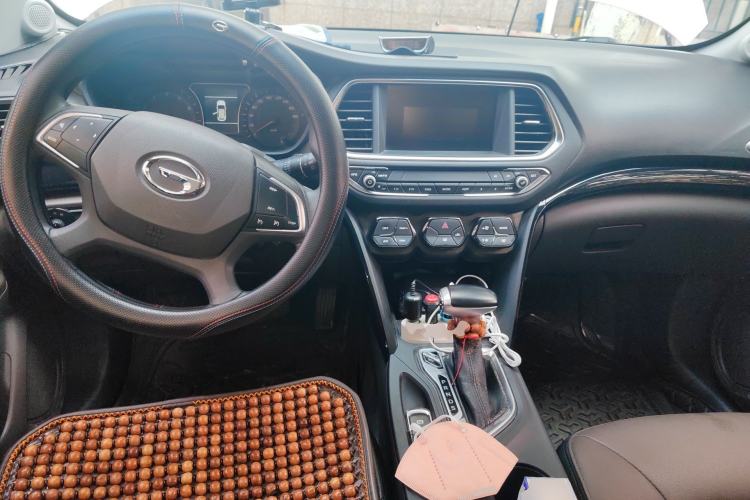 Used GAC Trumpchi GS4 2016 235T G-DCT Elite Edition Center Console