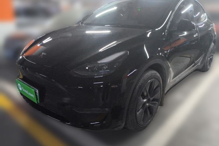 Used Tesla Model Y 2023 Long-Range All-Wheel-Drive Version