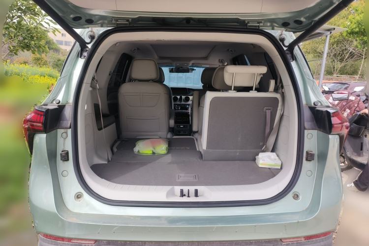 Used FORTHING Yacht 2022 1.5T DCT Chasing-the-Waves Edition Trunk