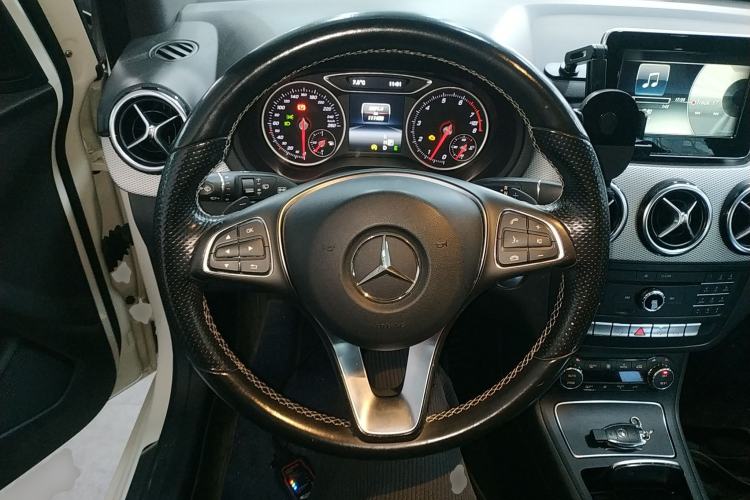 Used Mercedes-Benz B-Class 2015 B 200 Fashion Model
