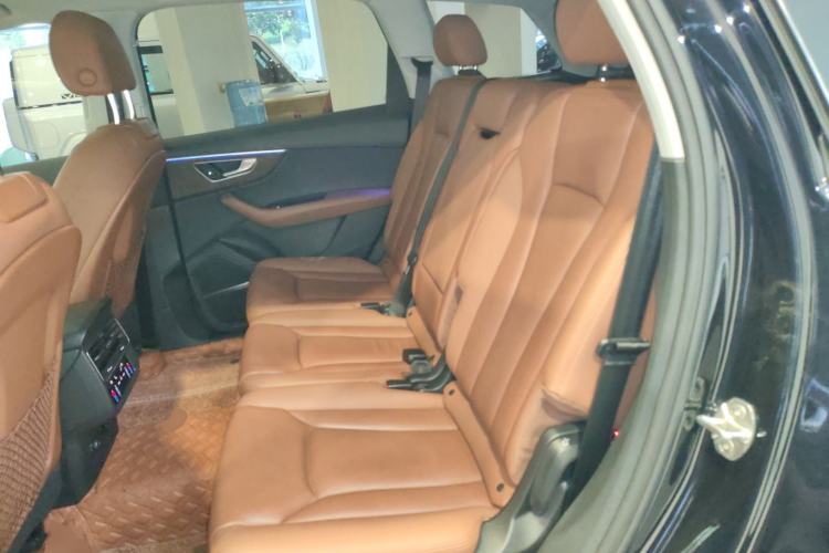 Used Audi Q7 2021 55 TFSI quattro S line Sport model