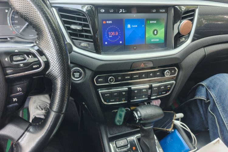 Used GAC Trumpchi GS7 2017 280T Two-Wheel Drive Luxury Model
