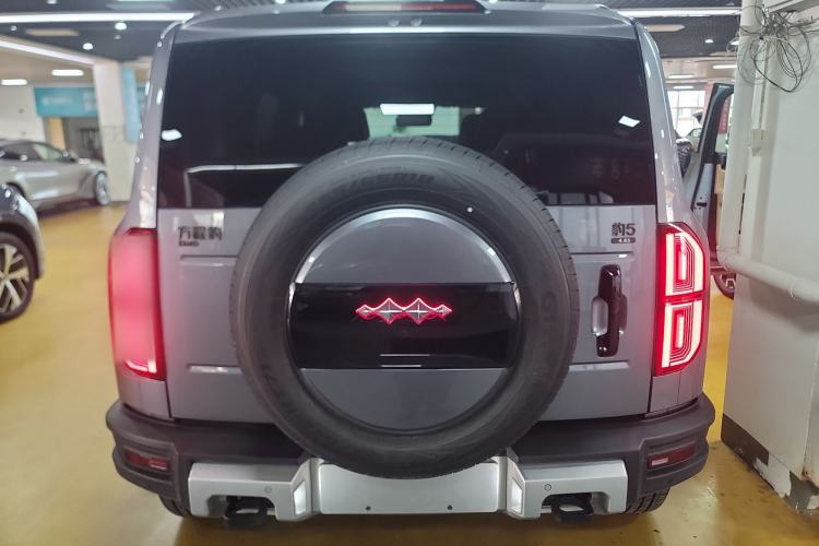 Used Formula Leopard Leopard 5 2023 Navigator Edition