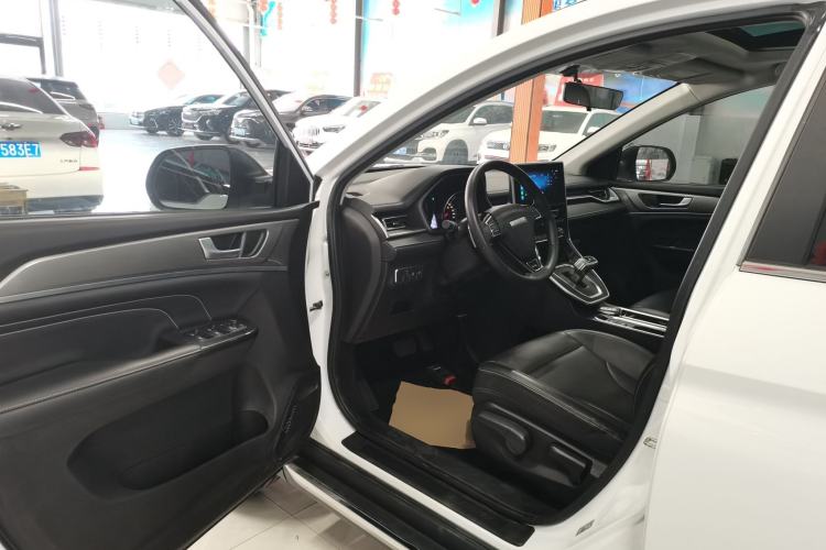 Used Haval M6 2021 PLUS 1.5T DCT Luxury Smart Connectivity Model