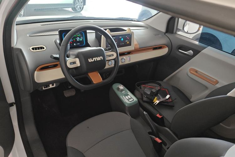 Used CHANGAN NEVO Lumin 2023 205km Xiangqin Version Center Console