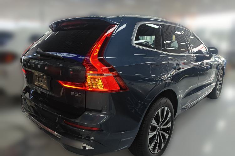 Used Volvo XC60 2024 B5 4x4 Smart Luxury Edition Rear Right 45 Deg