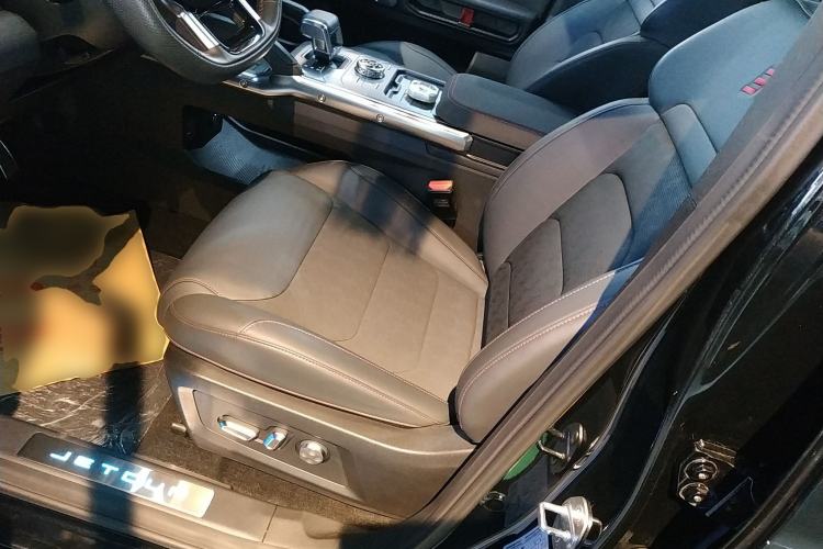 Used JETOUR Traveler 2023 2.0T All-Wheel Drive CrossPRO+ Left Front Seat