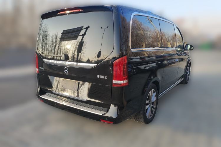 Used Mercedes-Benz V-Class 2021 V 260 Avantgarde Edition